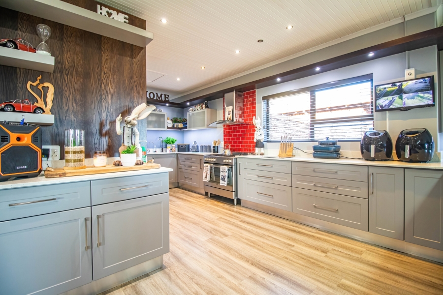 3 Bedroom Property for Sale in Lovemore Park Eastern Cape